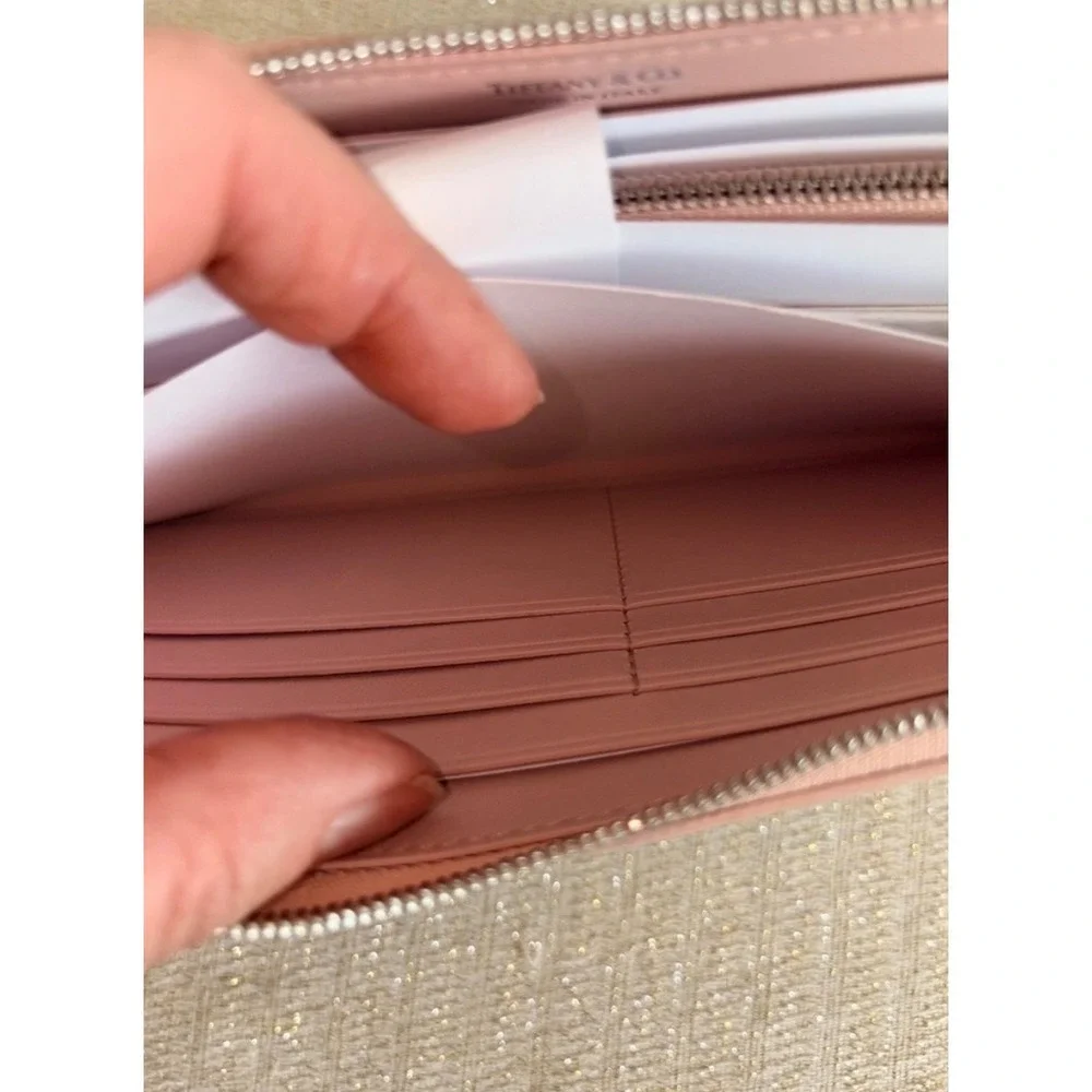 Tiffany & Co Return to Tiffany Wallet OS Pink New Pebbled Leather Zip Around